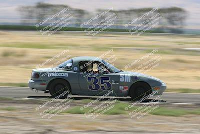 media/Jun-01-2024-CalClub SCCA (Sat) [[0aa0dc4a91]]/Group 3/Race/